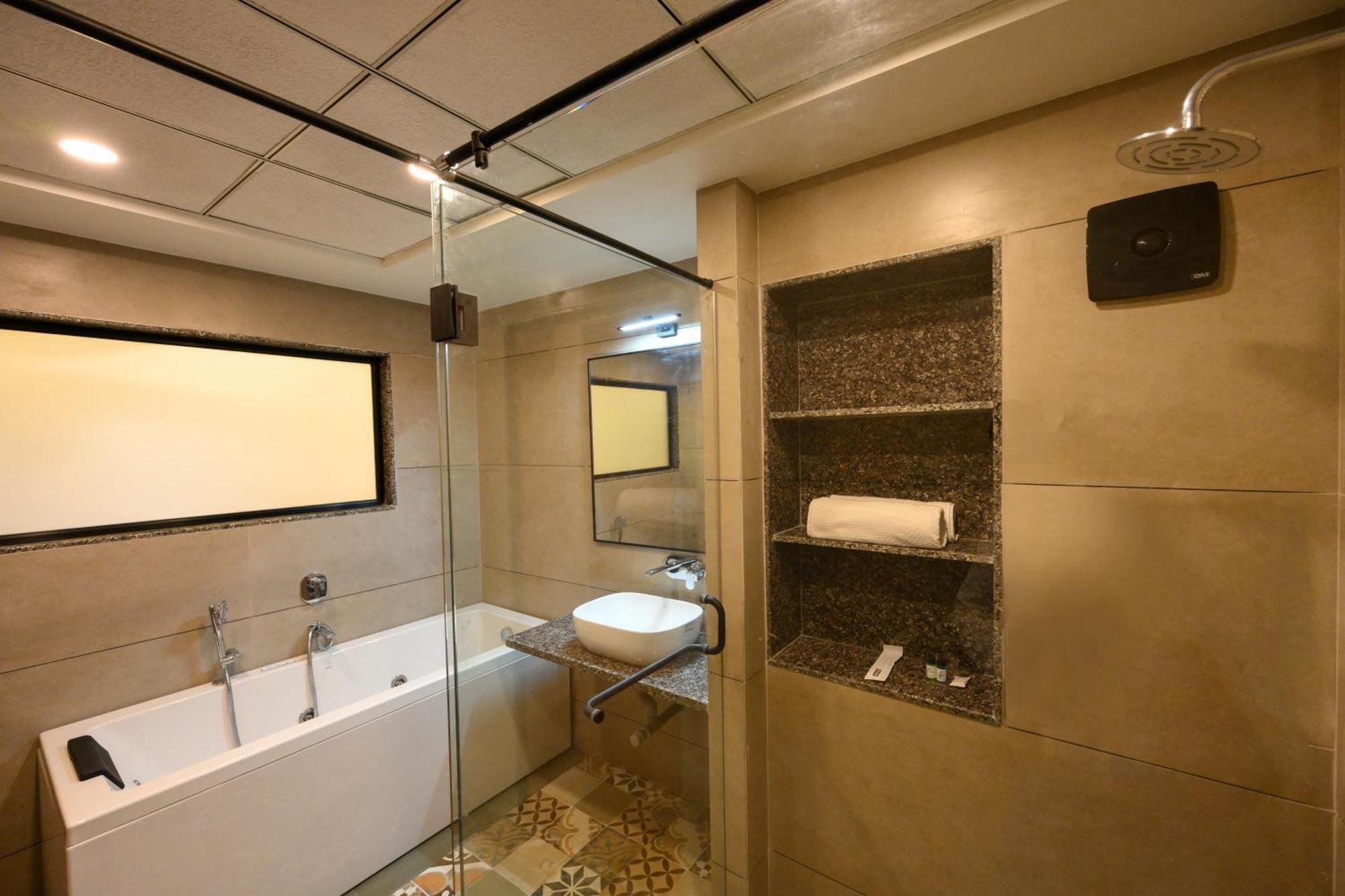 E&G Green Courts Resort At Koroli Hill Station Nashik Zewnętrze zdjęcie